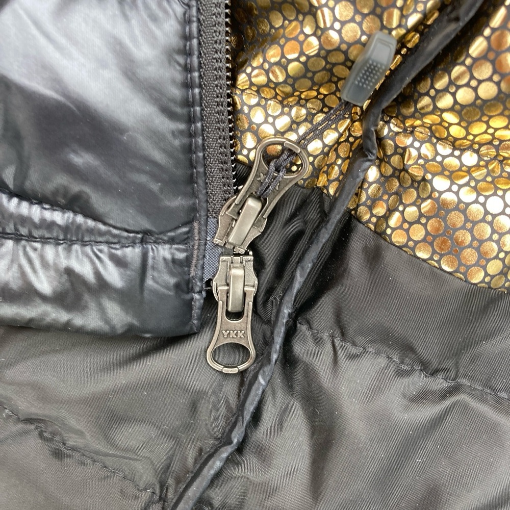 Columbia Women's Hooded Packable Puffer Jacket in Charcoal - Picture 7 of 12
